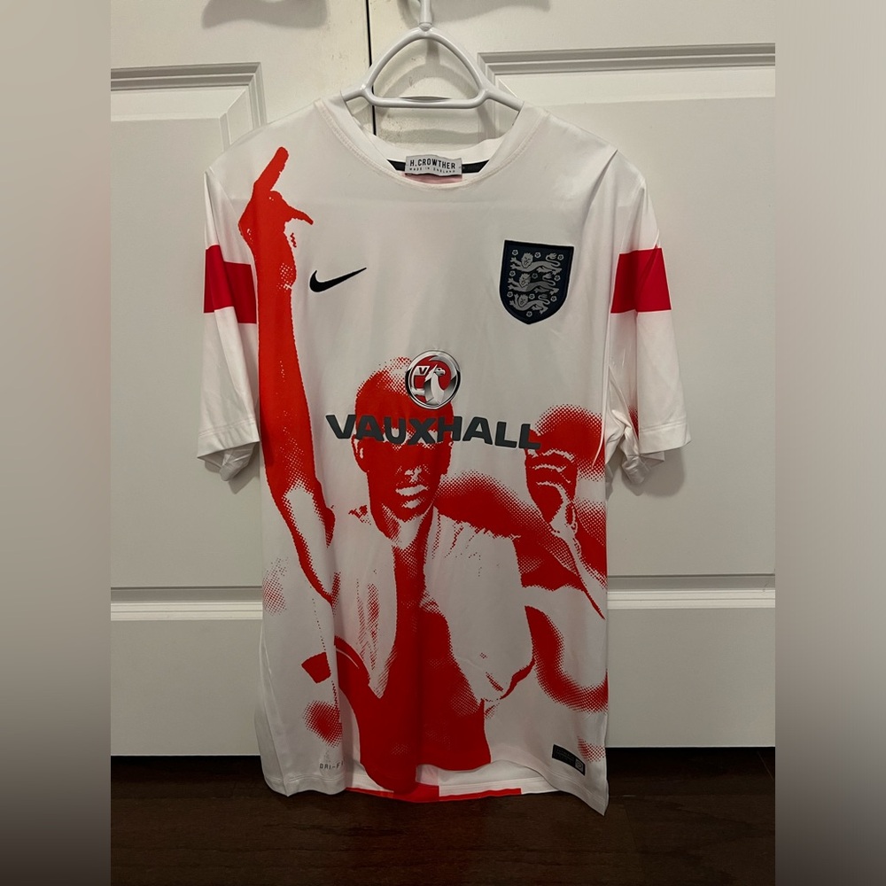 England David Beckham art piece soccer jersey
